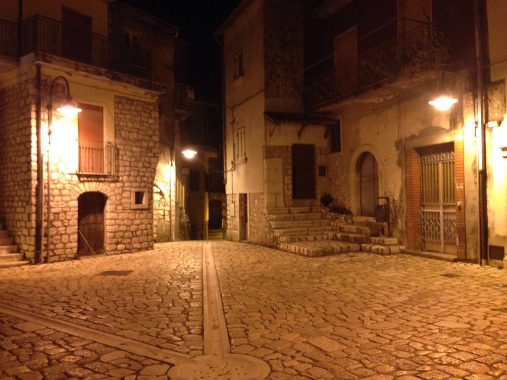 La Chiazzolla Hotell Campoli del Monte Taburno Exteriör bild