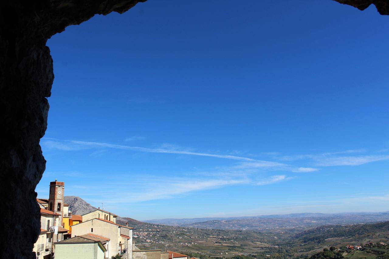 La Chiazzolla Hotell Campoli del Monte Taburno Exteriör bild