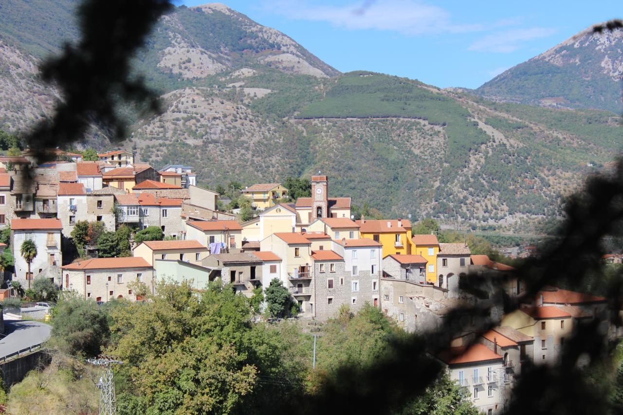 La Chiazzolla Hotell Campoli del Monte Taburno Exteriör bild